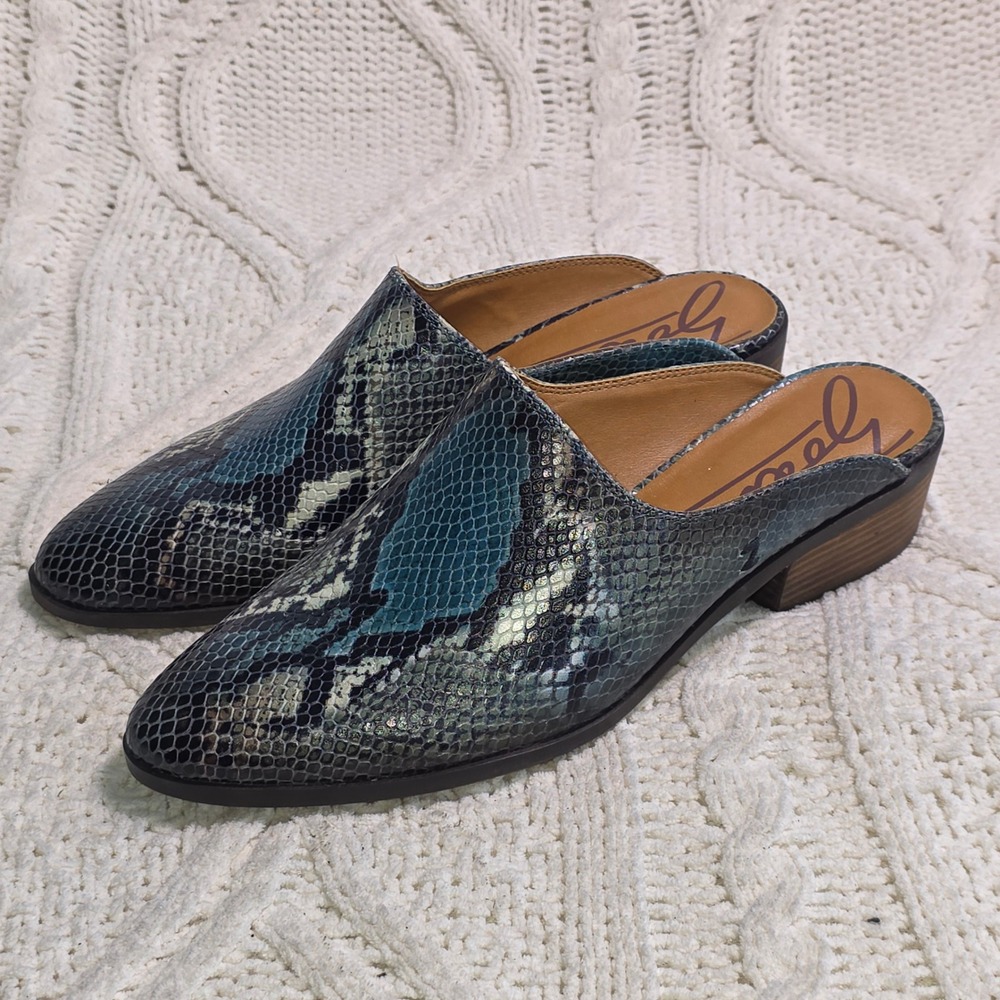 Zodiac Quartz Mules Teal Blue Snakeskin‎ Leather Pointed Toe Womens 9 NEW